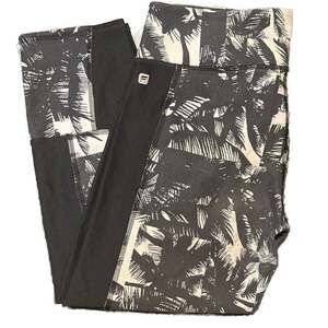 Fabletics Women's Black & White Palm Tree Capri Leggings